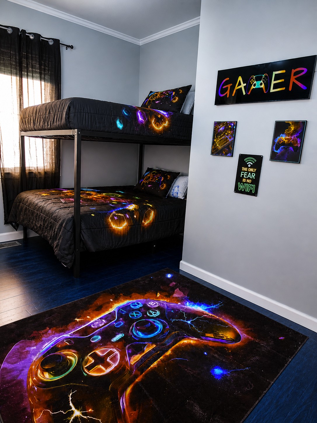 Themed bunk bedroom — sleeps additional crew